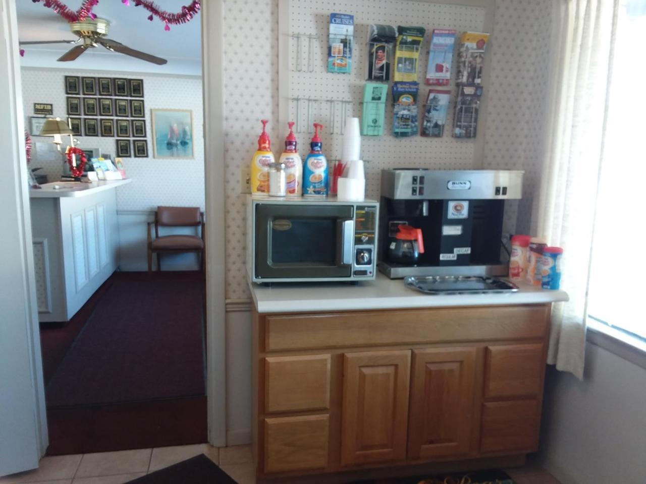 Budget Host Inn - Manistique Dış mekan fotoğraf